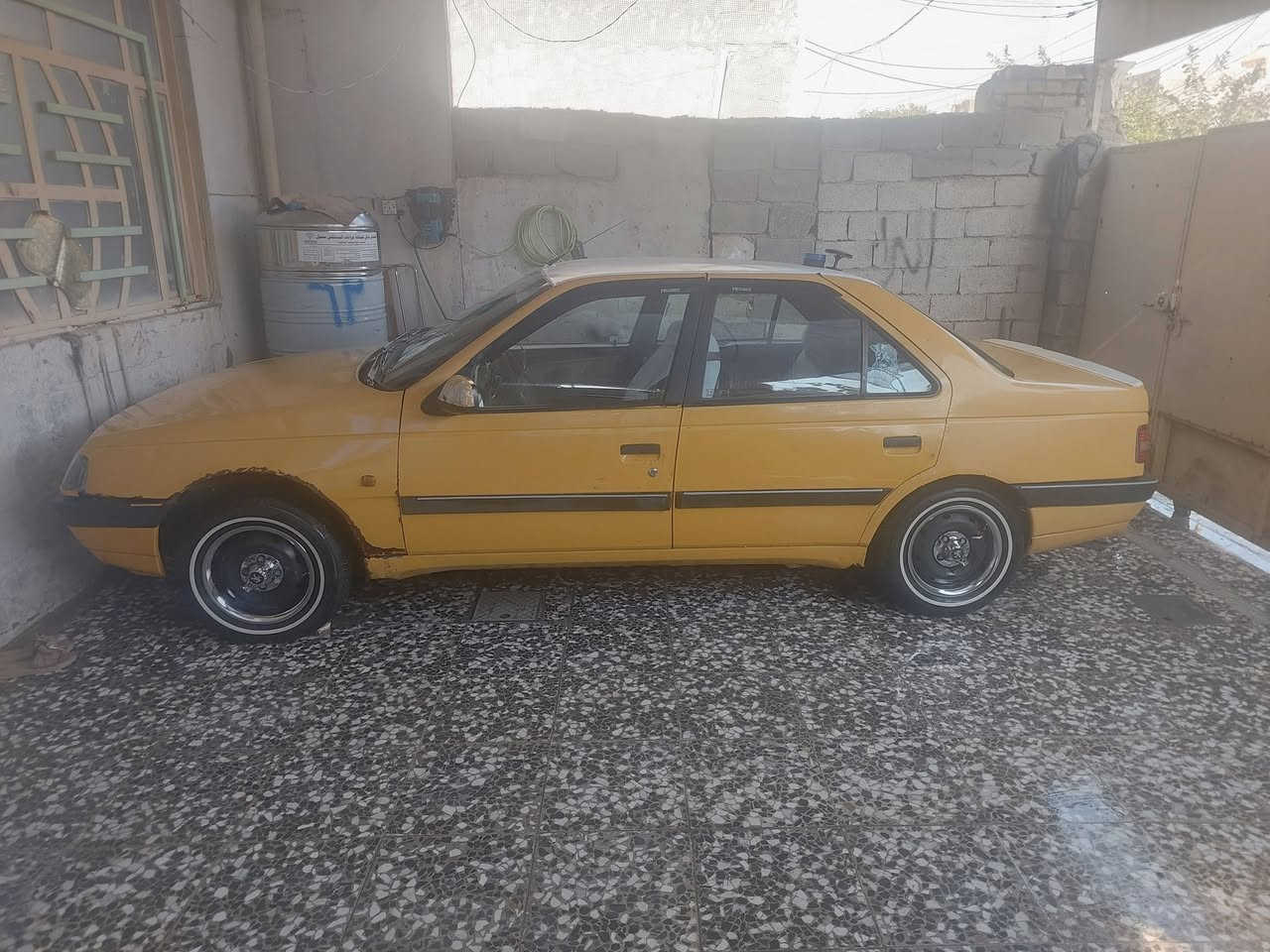 بيجو لميس موديل ٢٠١٣ كير مكينه تبريد تدفئه تخم تاير سياره مابيه اي نقص شرط التحويل
السعر ٣٦ ورقه قفل 
غير متواجد على الفيس 
***********
