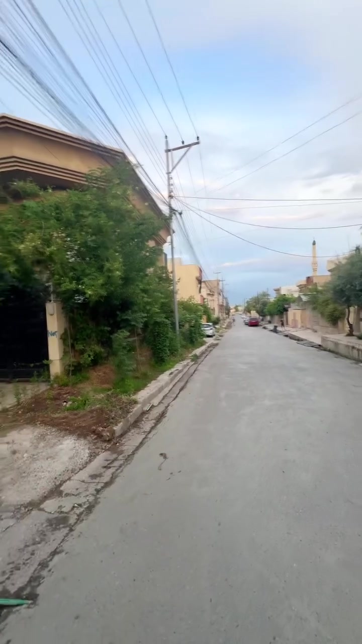 للبيع 🔥🔥 
للسكن او للإستثمار 
حي البلديات📍
المساحة ١٨٠ متر 
ركن 

يتكون البيت من ٣ غرف نوم وهولين ومطبخين واستقبال وصحيات وكراج 

 
شرط التحويل 

للإستفسار 
0770 9977 844
  ￼⁨0770 9977 848

#اكسبلور_فولو #العراق #منزل #موصلنا #الموصل #اكسبلور #عقار #عقارات #نينوى
