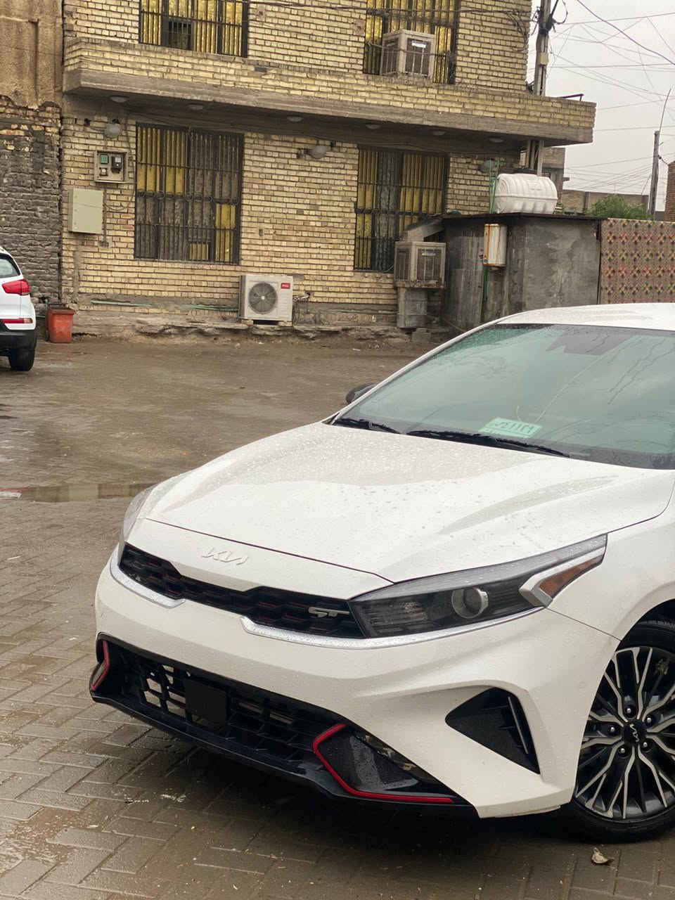 كيا فورتي جدتي لاين وارد امريكي 2024 (بدون رقم) محرك 2000 دوش دخول جديد  ممشيه9 mil مواصفات رادارات توقف ذاتي تحكمات انظمه  شاشه ويل كب كروم كاميرا دواره  حادثها فقط  دعاميه بدون قطره صبغ السياره وكفاله السياره وبالواقع احلى من الصور بهوايه مكانها بغداد البلديات‬‏ بدون رقم السيارة فقط بيع
***********
