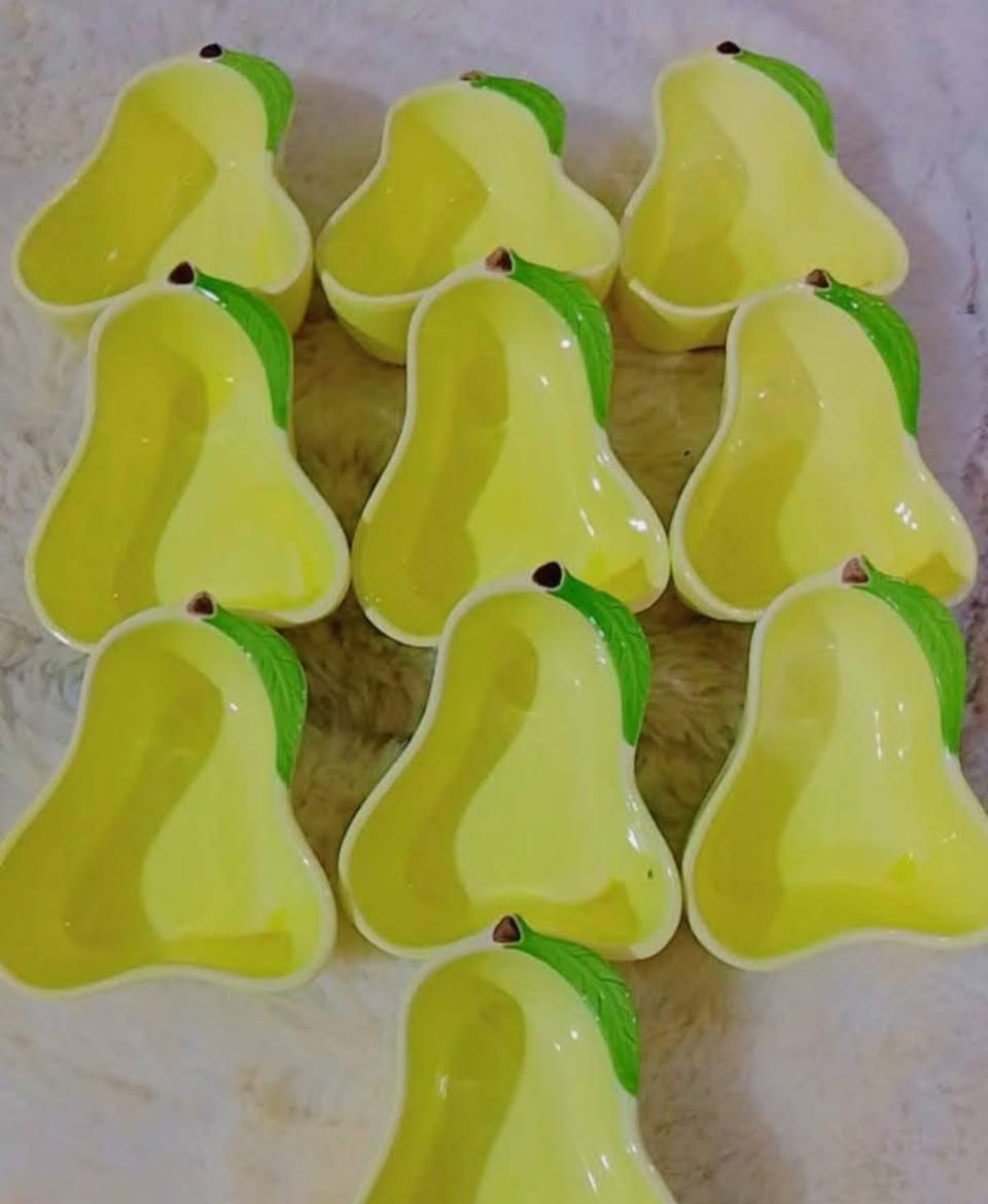 هلو بنات وصلت بضاعه جديده توصيل جميع المحافظات الاستفسار واتساب ***********
