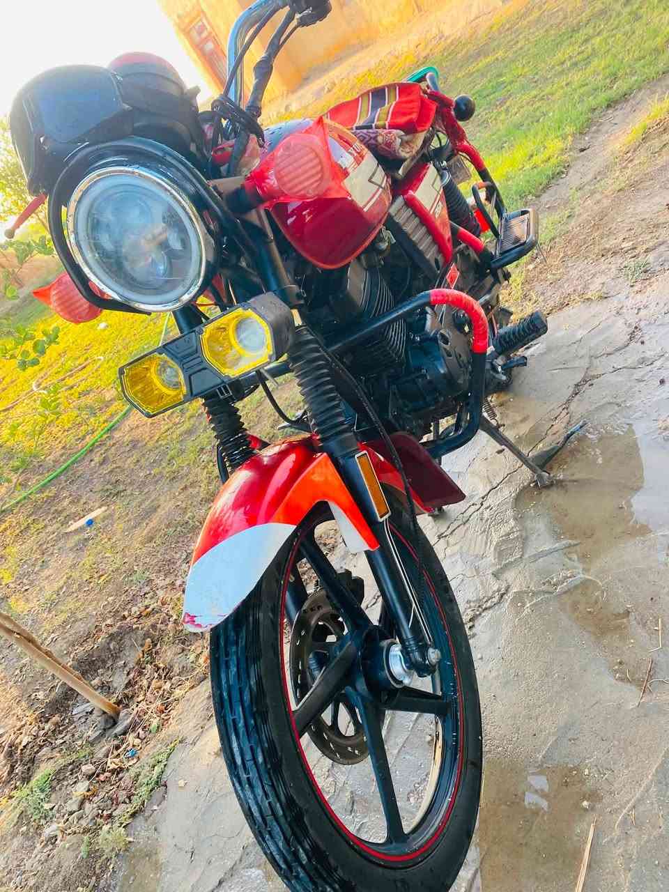 داي وان نفخ اوراق اصولي محرك 200 cc
1350 وبيها مجال حكً جيه 

ديوانيه غماس
*********** وتساب فقط
