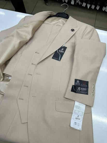 #جديد_متميز..
بتعاون مع الأخ أبو أحمد..
وجبة جديدة بدلات كلاسك ٣ قطع . اختيار لتأسيس يعكس ذوقك الراقي 
#قماش مميز عالي الجودة  شغل تركي ..
القياسات 
٤٦ الى ٥٦ . 
سعر القطعة ٨٥ الف دينار 
خدمة توصيل 
٥ الاف بغداد
 ٦ الاف محافظات 
لطلب 
***********
