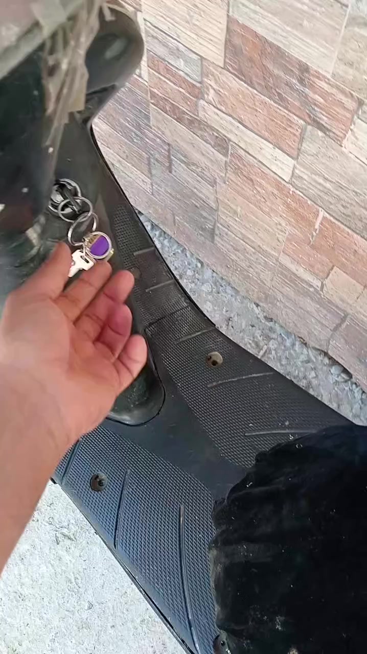 السلام عليكم منغولي فحل للمراوس باربعه كير نظيفه على ايدي لايتات شغاله صالنصه جديده هندر واحد العنوان كربلاء البوبيات رقم الهاتف ***********
