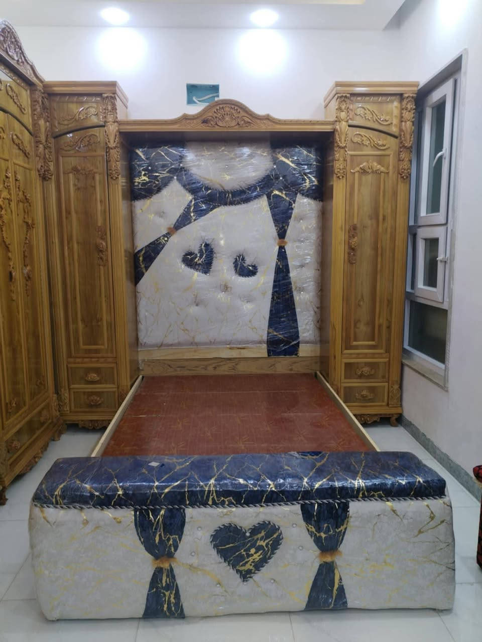 تخت نفرين جدد غير مستعملين 
***********
***********
