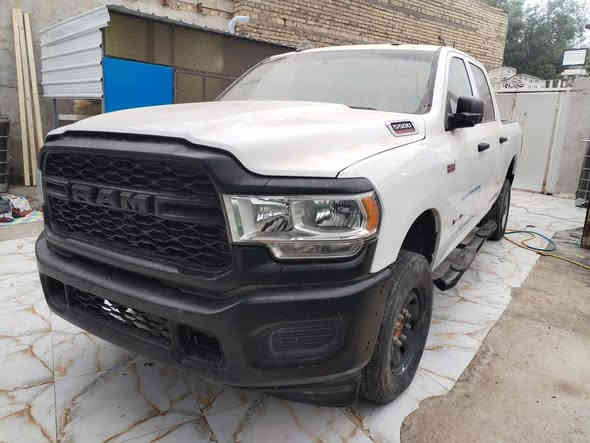 رام موديل 2022 
هاذه رقم الشاصي اليريد يعرف حادثهة
ثمانيه سلندر 6400
بدون رقم بس ترقم 
السعر 190$$ او مراوس حسب القناعه 
للعلم اني مجرد انشر اليحب يستفسر عن السياره الرقم بي وتساب بي كلشي بس اتصل 
العنوان العماره رقم الهاتف ***********
