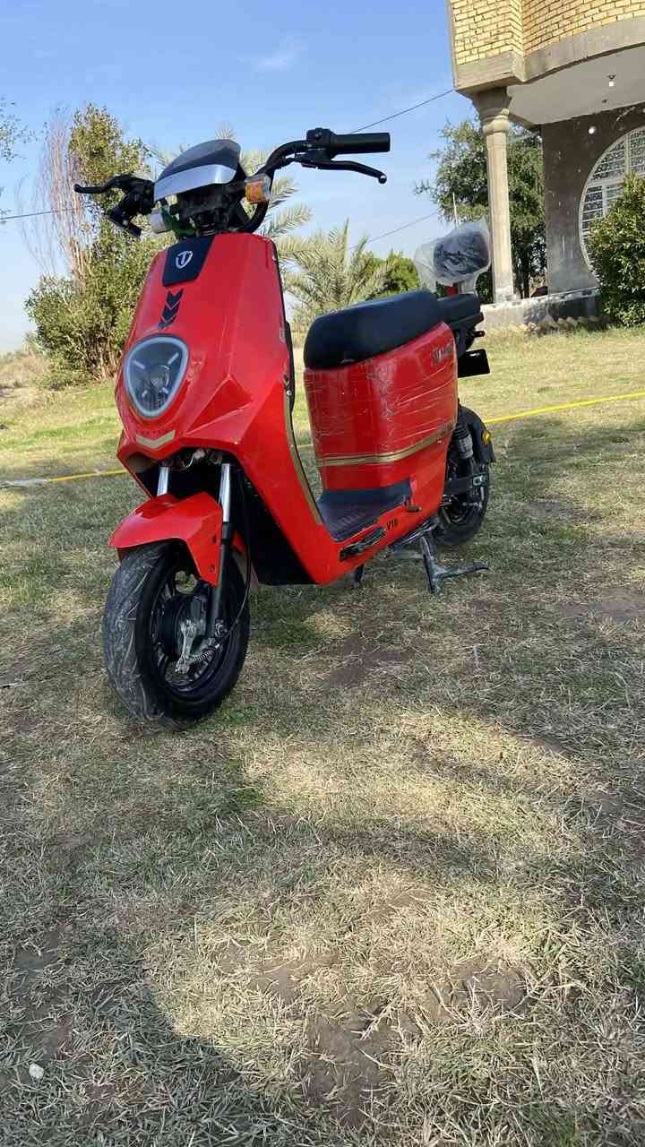 السلام عليكم ورحمت الله وبركاتو دراجه شحن للبيع نوع الدراجه (تالج)  6بطاريات   الوقت 60كيلو متر    متكونه من ثلاث سرع دراجه نضيفه اوحلوه بمعنه الكلمه موديل الدراجه 2025   ....(ملاحضه الدراجه بيه عطل في الويل الخلفي  هوه الحساس العطل بسيط جدن) السعر  (550$) اوبيه مجال  حك الجيه. المكان بابل الحمزه الغربي.  الاستفسار ***********
