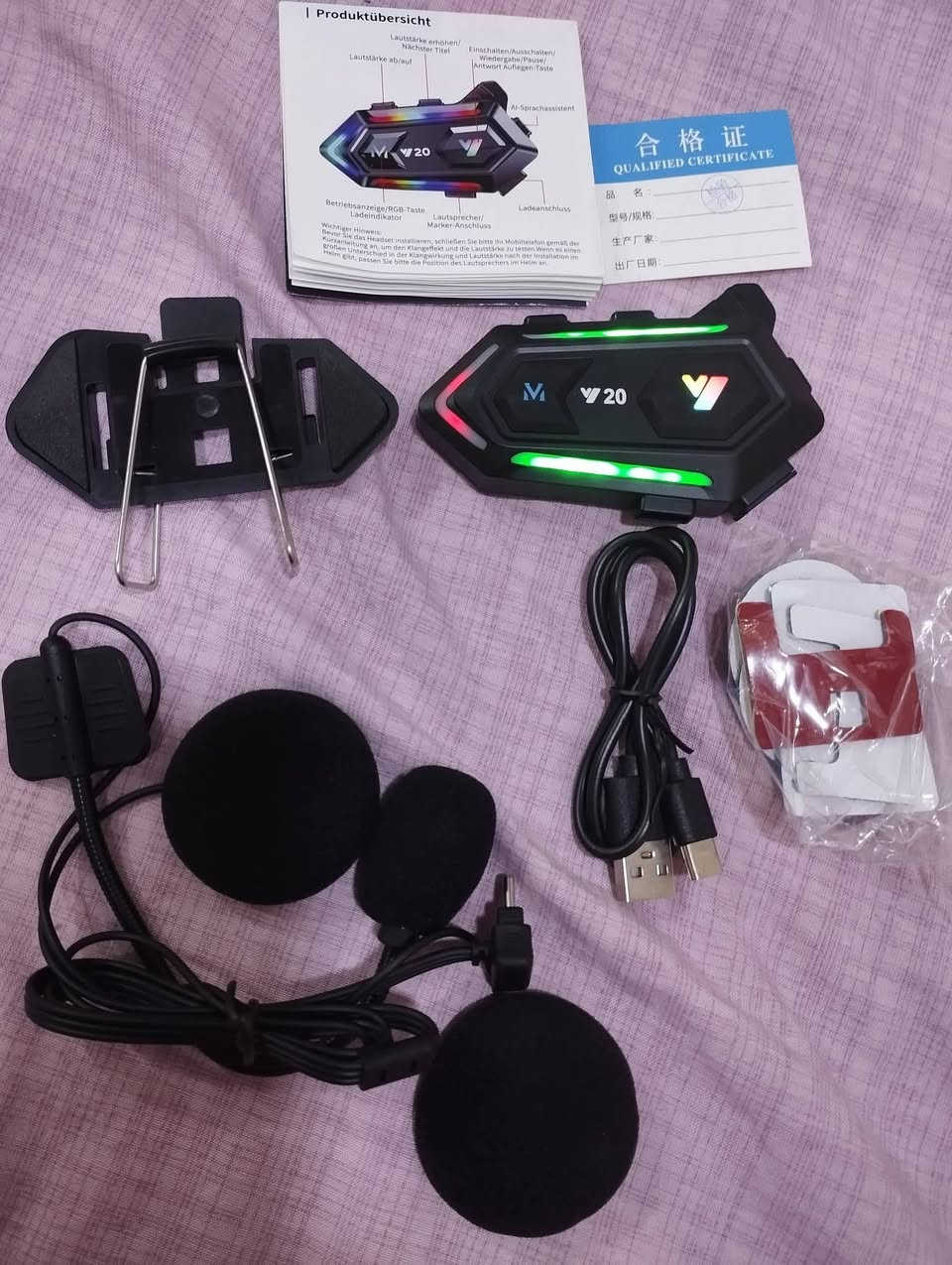 سماعة بلوتوث لخوذة الدراجة النارية نظام اتصال داخلي ملحقات كاملة بخاصية إلغاء الضوضاء مع ميكروفون ناعم ومكبر صوت مزدوج مقاومة للماء بمعيار IPX6، 16 اضاءة RGB
بسعر ١٥ الف


**إذا كنت صاحب هذا الإعلان وتريد حذفه لأي سبب، رجاءا أرسل رسالة إلى الدعم الفني**