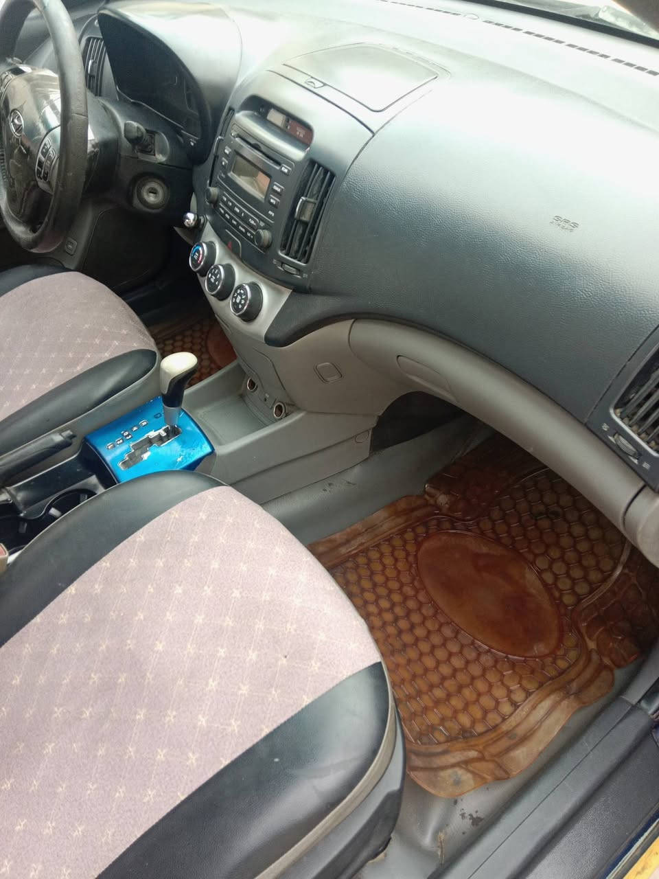 سلام عليكم ورحمه 
النترا موديل ٢٠٠٨ حادث قبق جنطه ونضربت بالعراق جاملغ خلفي وبيها خيط بخار مكينه ٢٠٠٠  ***********
