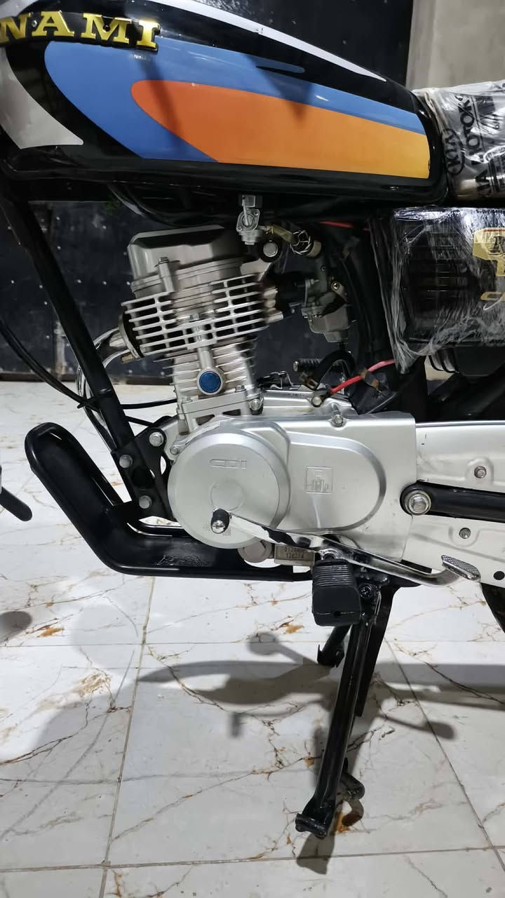 ماطور للبيع اربع اوراق كلهاا اصلي مبدل بيهاا بس والفات مديل٢٣ ***********
