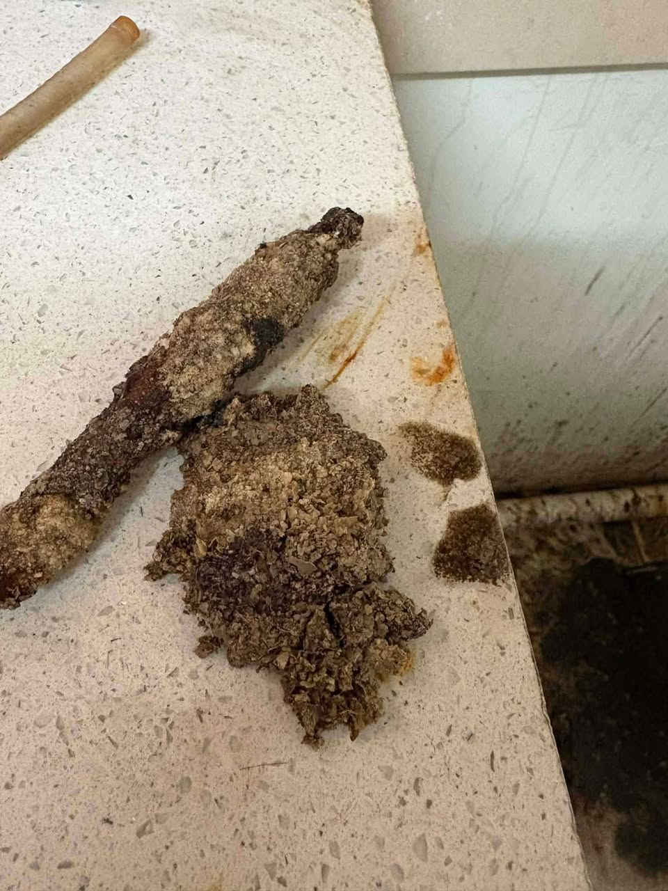 #خدمات صيانة بسمايه
١-  #تبديل واضافة نقات كهربائية وبراكيتات و تثبيت بلازما

وثريات بكافه انواعها .

٣- #تثبيت وفتح  مروحات سقفيه بكافه انواعها

4 _تبديل #وصيانه خلاطات بكافه انواعها 

5 _تبديل قفل #🔏 باب شقه داخلي  وخارجي 

6 _فتح وشد كافه #غرف 🛌 نوم

7-فتح وشكد ونتضيف #سخان شقه

صيانه بسمايه 

شد ونصب  كاونتر  وشد غرف نوم ومراوح وتغليف ابواب مانع رطوبة وتعليق ستائر 

يوجد درين كوسره مكينه لحيم يجار 

نجارة متنقلة . توجد توصيل  كيه حمل نقل وشد دخال بسمايه شد سبالت غسل و نقل ‏‪

تصليح الأسرة (الجرابي ) و الكناتير . حداد كلشي يخص الشقه انسب السعار 

نقل اثاث داخل بسماية.

تبديل فلاتر . فتح وشد ساحبه تصليح كافات اثاث 

تبديل كيلون خارجي وداخلي‏‪

تصليح سخان. تصليح تبديل فلتر نواع الفلتر تصليح عرفه جميع ربط غسلات

تثبيت وشد وتعليق جميع الاغراض. تصليح كافات الغرفه تبديل  سجه  تصليح جميع نواع الكلشي المشوع بي ضرر انسب السعار  تصليح كآفات نواع الكاشي متوفر علا مدار  ٢٤

للاستفسار والتواصل مراسلة الصفحة تصيلح جميع جهاز كهربائية ***********

***********جود  واتساب  ‏‪خدمات كافه#غرفة_النوم _فتح_و شد  ألف 

#فتح وشد السبلـت بــ 🪛

تحويلة_بيت_كامله_ مناسبة🏠

كاونترات فتح وشد تصليح 🛠️ كل انواع الكاونترات

 _صيانة الابواب السلايد

_صيانة المجرات وتبديل السكك

تصليح الغرف النوم التركيه تبديل سجه البواب سلايت 🪑 كل نواع الاثاث المنزلي 

بأسعار مناسبه 

اتصل وتدلل علينا 📞📞

‏‪***********

متوفر واتساب على الرقم

    صيانة كل شقه  (واتساب )
