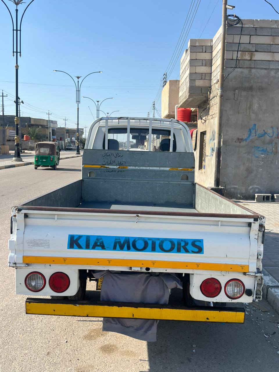 السلام عليكم سياره كيا بنكو موديل اصل 18 مكينه مجول سبعه كير متومه الك حصه كاز السعر 63 العنوان بصره الاستفسار ع رقم ***********
