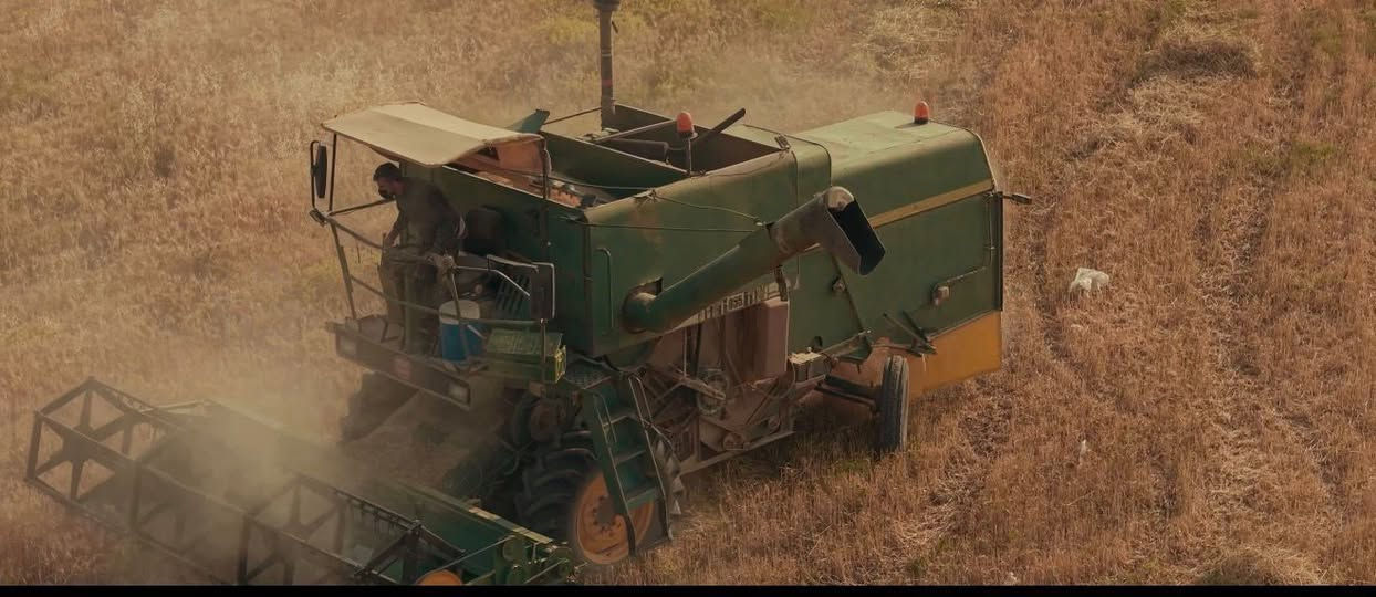 سلام عليكم 
مكلف بالنشر مكلف بالنشر 
حاصوده جوندير 
موديل ٨١ 
سعر ١٣ مليون  
***********
عنوان دهوك
