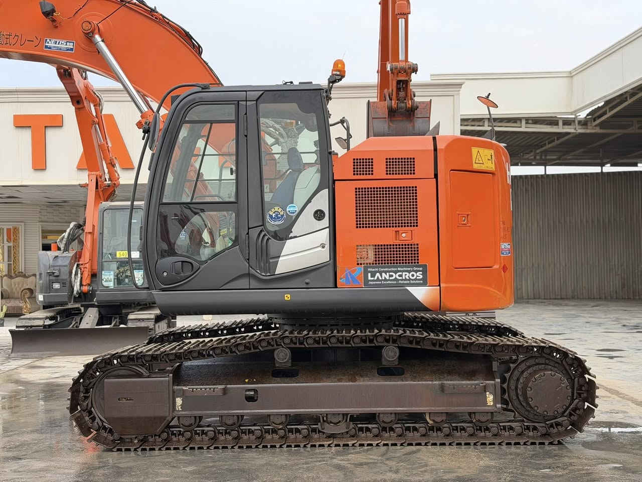 علِى بـركــــــَه الله
يتـوفر لدى شركـه صالح جليل حمـود
 للتــــــجـارة العــــــــــــامـــــــــه

           فقـط العشـاق الجديـد
ZAXIS _5B_225_2016
وارد اليابـان مكفـوله كفـاله عـامه 
ستـــــــيراد خـاص باسـم شركـتنا 
فول موصفات كاملة من الموصفات 
عداد العمل 6000 نظافه جيده جداً 
 

(عنوان الشركة📍- بابل الشوملي طريق الحولي) 
(الاتصال 📞:والاستفسار الاكثـر الارقام التالية)

TikTok-www.tiktok.com/@a5ssi2
سجاد صالح***********-‏JAWAAL
