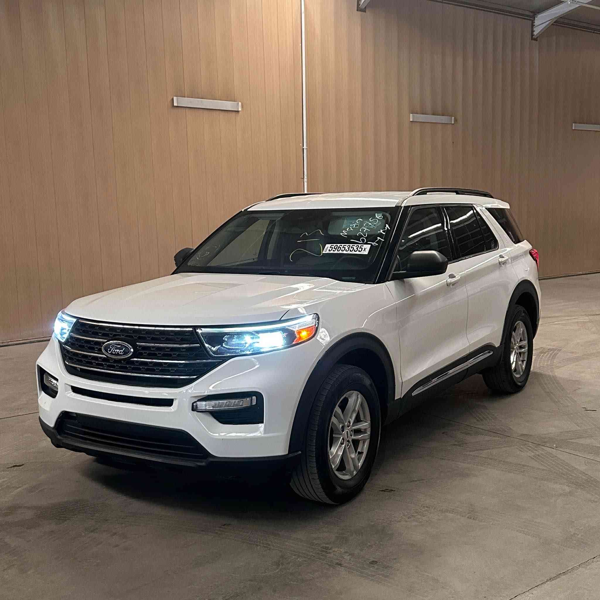 📌Ford Explorer 2023 XLT📌

⚙️حجم المحرك 4 سلندر توربو(2.3L)

♂️عداد المسافة 29000   mile 

🔷سيارة بدون سبوغ  ) 

🔷عدد المقاعد (7) راكب 

♦️المواصفات XLT:

فورويل 
بصمة تشغيل
بصمة ابواب
تشغيل عن بعد (Remote Start)
صندوق شفط كهربائي 
كشنات جلد
كشنات تدفئة
كشنات خلفي منفصل 
رادار أمامي(تحديد مسار)
رادار جانبي (نقاط عمياء)
رادار خلفي(تحذير من الاصطدام)
حساسات خلفية+ كاميرا
كير ماوس
اوتو هولد Auto hold
أوتو ستارت Auto start
أوتو ستوب Auto Stop
هاند بريك بصمة
تبريد مركزي 
شاشة كبيرة لمس 
Apple Car Play
Android Auto
تحكم وضعيات القيادة (Drive Modes)
مانع انزلاق+ABS
تحكمات استيرن
سستم سماعات BOSE
منافذ USB+AUX
وبقية المواصفات المعروفة

♦️(العنوان/ اربيل شارع المعارض)
     
               - - - - - - - - - - - - - - - - - 

♦️للاتصال/

*********** 
*********** أربيل, العراق
