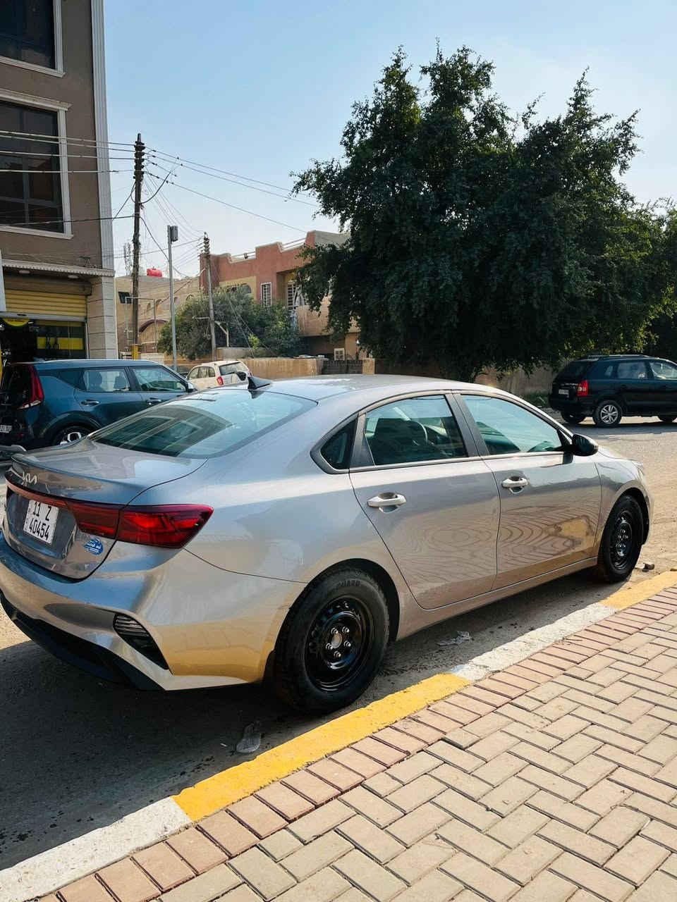 السلام عليكم فورتي 24
تسجيل جديد يعني سنوية وهزة كله جديد بأسمي السيارة حادثها جاملغ مبدل  وحافة البنيد صبغ بدون دواخل  ماشية 5 الالف
 تبريد راديترات مكفول شركة

المواصفات 
سستم صوت
محرك 2000 دوش 🚀
كامرة دوارة
تدفئة كشنات
تدفئة ستيرن
تحديد مسار
قيادة ذاتية
توقف ذاتي 
تنبيه عند مغادرة المسار
كروس سرعة
وضعيات قيادة
وبعد هواي مواصفات بيها

سيارة جاهزة وكاملة بدون نقص

السعر  158 وبيها مجال بسيط
مكاني بغداد تقاطع درويش ***********
