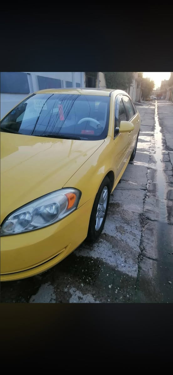 سلام عليكم امبالا 2012 lt محرك 3600 جديد قبل اسبوع شديتة دواخلها و كشرها نظيف مثل ما موضح بالصور بس بيها طخات اثنين على كد شبر بالدعامية الخلفية واكع صبغهن السيارة بحالة جيدة يعوزها تورباين للكير بي عتة بالنمرة الثانية ينزل من سعر السيارة و عليها غرامات 500 الف هم ينزلن من سعرها 
السعر 59 
*********** 
مكاني صلاح الدين
