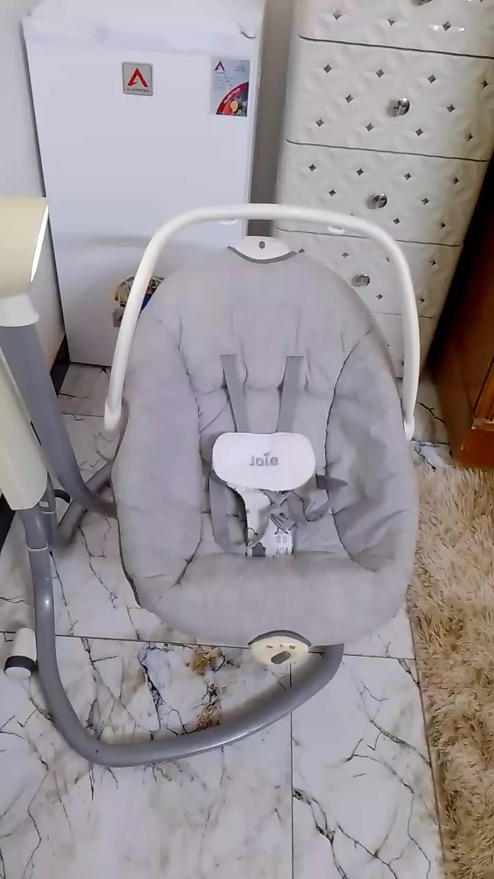 كاروك هزاز مستعمل شحن باتري ويشتغل علكهرباء سعر 70وبي مجال العنوان بغداد حي العدل قرب الأسواق المركزيه وللتواصل واتس ***********
