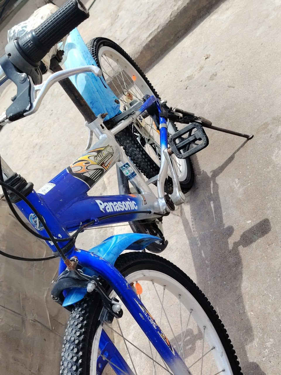 السلام عليكم
بايسكل للبيع 
حجم 22
بركات شغاله
كير شغال 
البايسكل كلشي بي شغال 
للاستفسار  
***********
