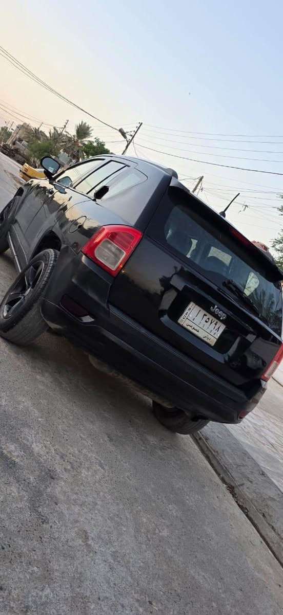 جيب مديل ٢٠١٢ كير و مكينه خير من الله سياره مناقصه شي تبريد ثلج صدر امامي خلفي جديد سياره صبغته جديده. بيه صبغ حزام رقمه دياله شرط تحويل سعر ٧٣ وبيه مجال. بصيط رقم الهاتف ***********.
