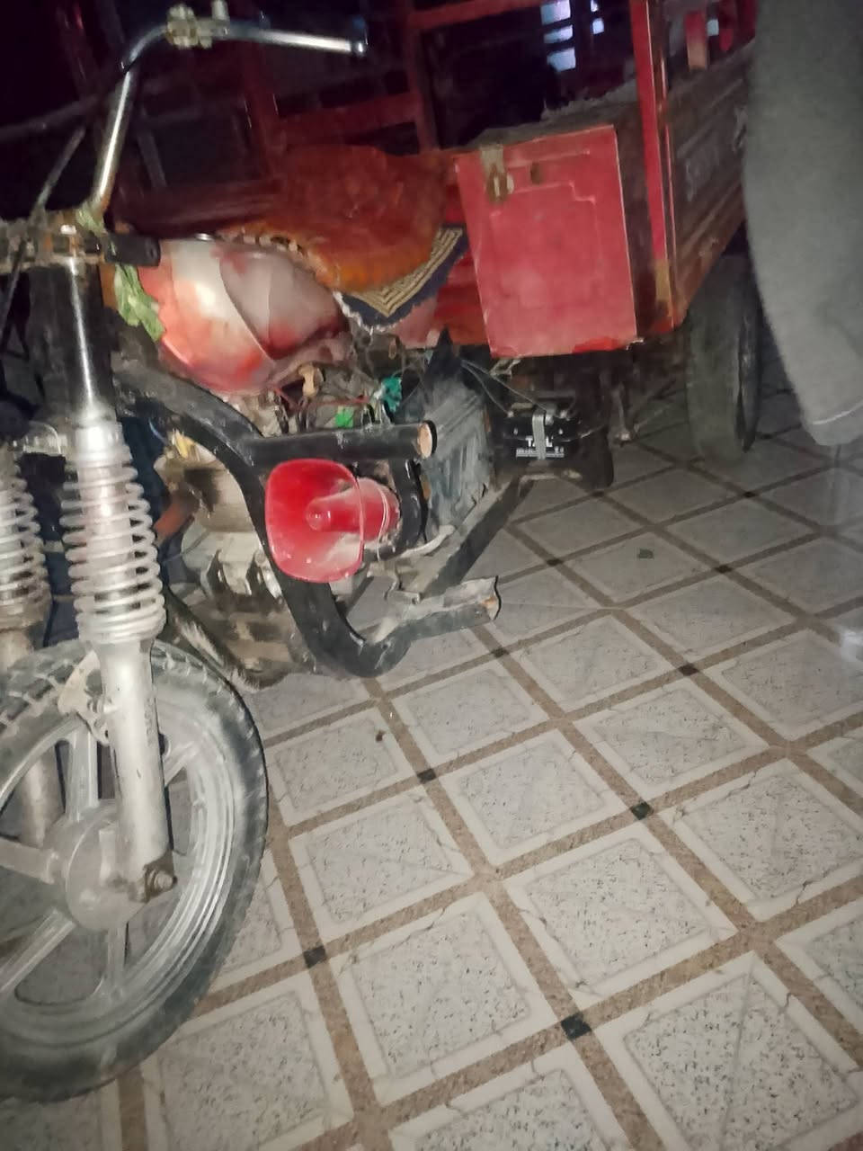 سلام عليكم جمره. للبيع.   كلك.  550بيهه مجال. مال شغل.   الستفسار ***********
