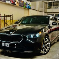 بي ام دبليو 530i • ٢٠٢٤ • ماشية ٤٠ ألف