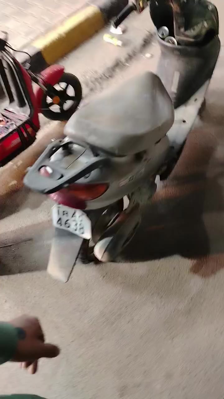 سلام عليكم دراجة للبيع الحرية مكينة نضيفه حلوه البكلايت إني فاصلة بل جنطه وستان هم صفح بل جنطه اشاير شغاله دبلات شغالة هندر وأحد السعر60رواتساب***********
