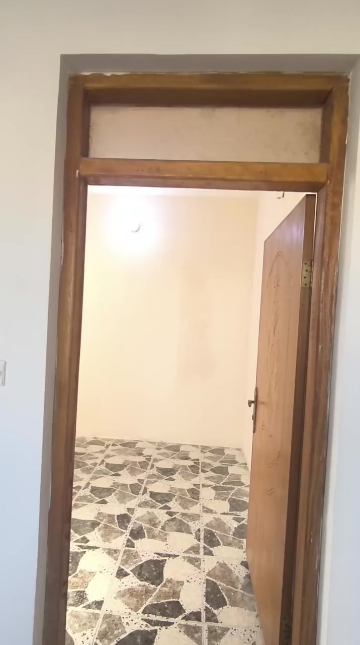 صباغ متفرغ شغل درجه اولى استلام مهندس صبغ طلس سنفره معالجة رطوبه تصليحات بياض صبغ داخل وخارج ترميم كل انواع الصبغ مكاني بغداد الدوره ***********
