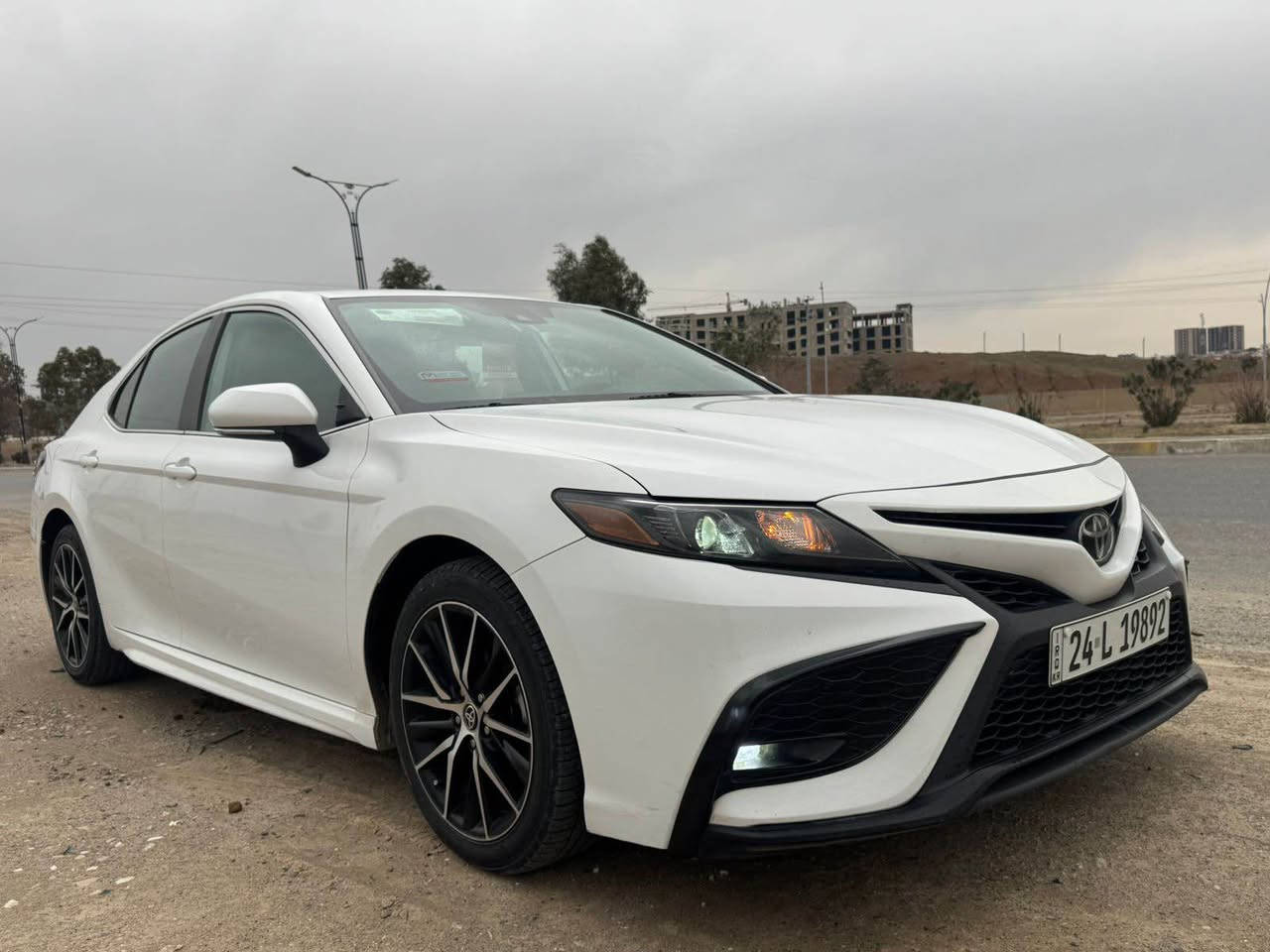 سلام عليكم للبيع 
تويوتا كامري 2022 كندي كلين تايتل ✅
مواصفات SE معروف 
سيارا كفاله عامه كلشي مابيها كلين تايتل 
ماشي 82 ميل 
سيارا حيل جديد حتى دعاميات بدون صبغ 
رقم سيارا دهوك تحويل وكاله بشرط 
مكان سيارا كركوك *********** كركوك, العراق
