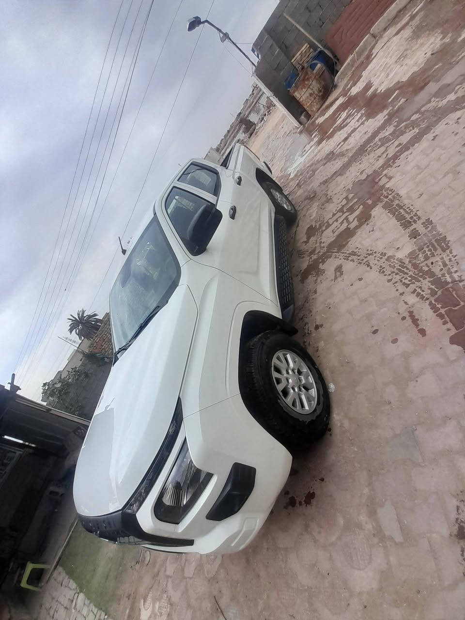 سلام عليكم سيارة متسوبيشي مديل 2024 كفالة عامة رقم بغداد تحويل ثاني يوم السعر 210 مكان بغداد  ***********
