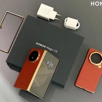 شباب عندي هونير ماجك V3 لون احمر للبيع ذاكره 512 ملحقات كامله كفر+ شاح...