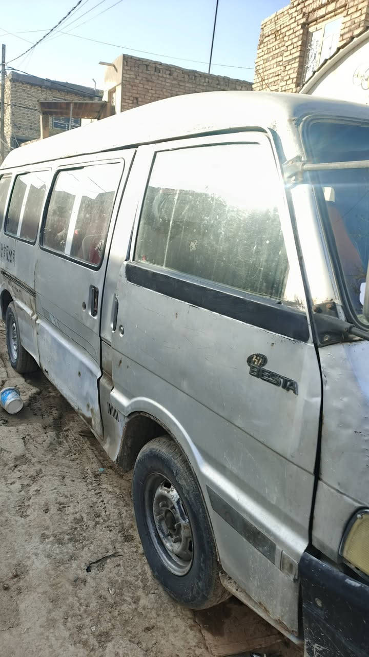 السلام عليكم كيه اسيا للبيع م93 مكينه كير اكسل تخم تاير باتري جديد مصفره هيئه وغرامات وصل خطه موجود السعر 20وبيه مجال مكان ديوانيه ***********
