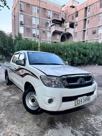 بيكم تيوته موديل 2007سياره جديده ماشيه ٢٠٠ الف سياره بيه اربع قطع صبغ ...