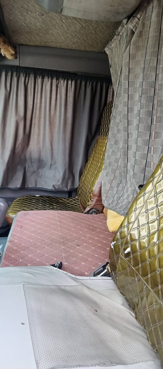 السلام عليكم هينو للبيع مكينه 80
عادي شاصي مكفول بلادي سته وربع مكينه كير اكسن حداديه بجيس سياره جهازه تبريد تدفه تخم تاير المكان كوت الاستفسار ***********
