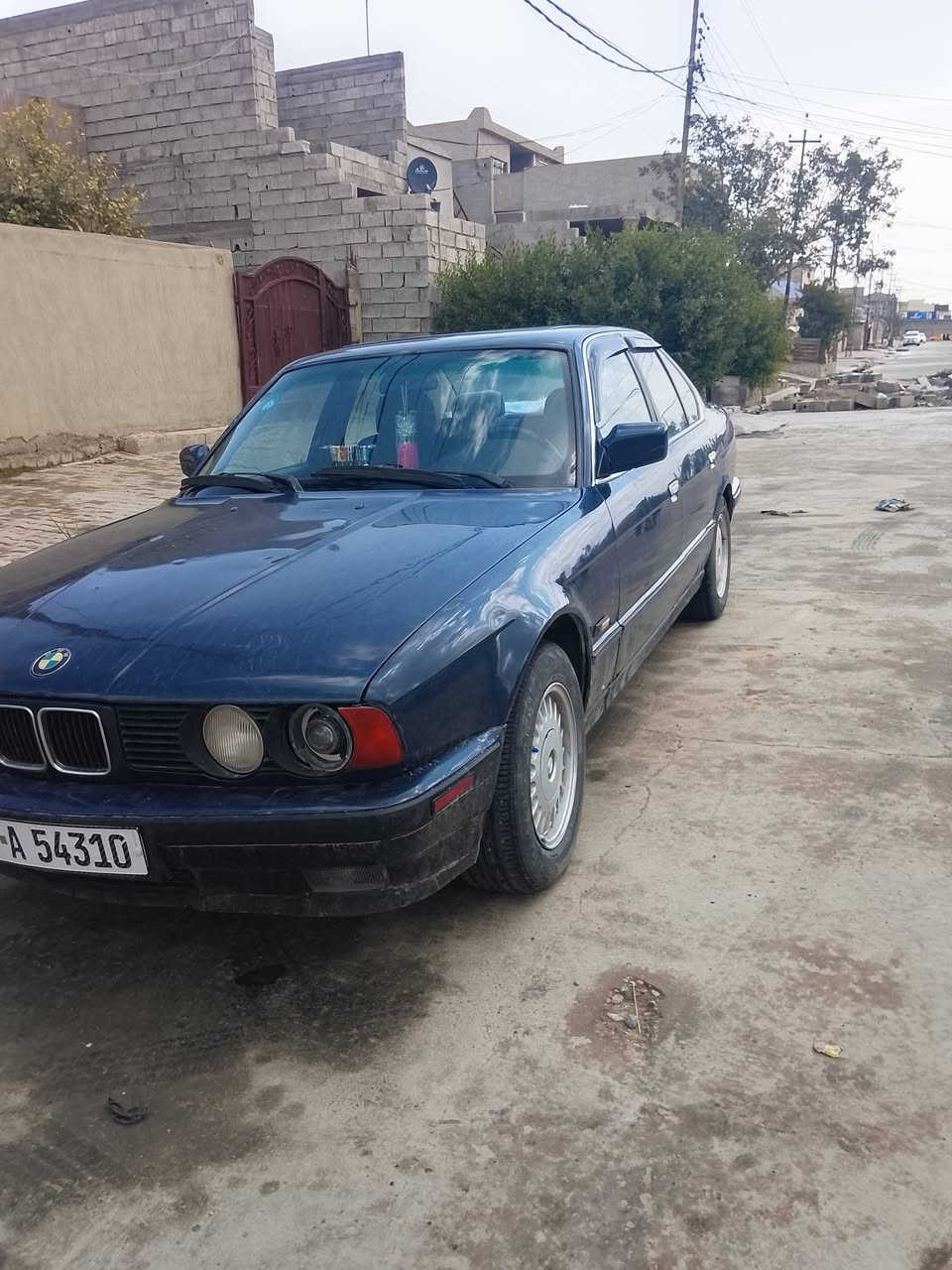 السلام عليكم سياره بي ام للبيع موديل 92 باسمي دفتر بنزين ثانويه 30 مكان كركوك واحد حزيران للاستفسار على هذا الرقم*********** السعر 45 وبها مجال
