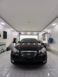 افانتی ٢٠١٠ • جلد • كاميرا