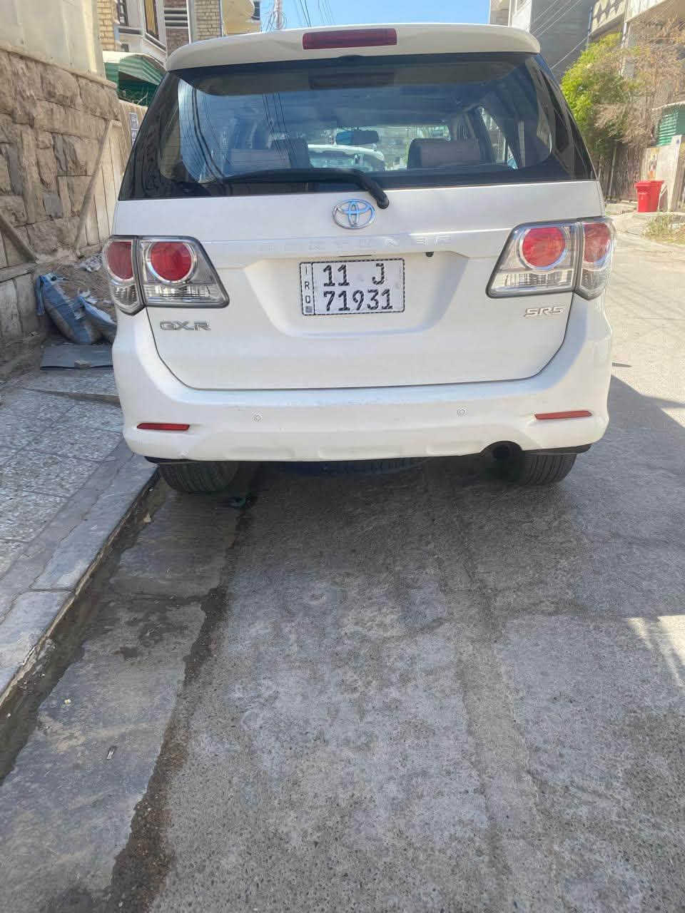 السلام عليكم 
سيارة تيوتا فورجنر للبيع فقط موديل ٢٠١٤ خليجي أبيض
محرك أربعة سلندر ٢٧٠٠
٧ راكب ٣ قطع تبريد ثلج 
مري شفط حساسات خلفية
شاشة ايباد كامرة تحكم ستيرن 
ماشية ١٤٥ ألف قابل للزيادة 
كير محرك ممتاز 
بنزين موديل CXR
حدادية صدر امامي صدر خلفي ممتاز 
تخم تاير ٤ جديد 
جرس شغال فوك ال ١٢٠ 
مابيها اي نقص سيارة جديدة مال جناي 
السنوية لغاية ٢٠٣١ ماتحتاج هزة
لاضربة ولا صبغ ولا تبديل 
رقمها بغداد الدولي الجديد 
السيارة باسمي ثاني يوم احولك  
مكاني بغداد السيدية 
رجاء وليس امر اخواني الي مايشتري لايكسر بمال العالم 
السعر ٢١٠ $
الاتصال على الرقم
***********
***********
