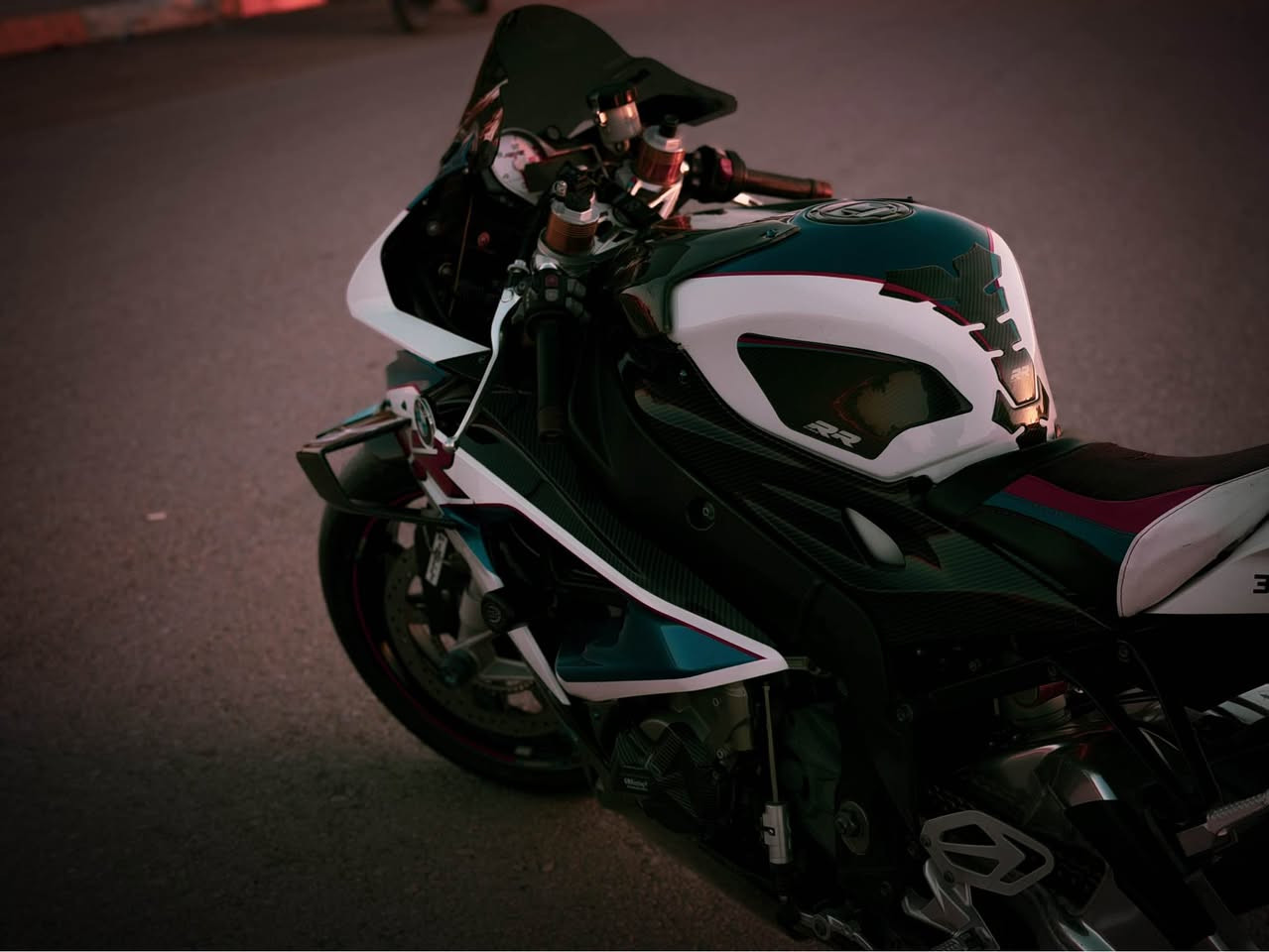 🔥مرقـمة🔞BMW⚠️2018〽️1000rr

⚜️: دراجـة BMW 2018 اصـل ⚠️🔞🔥مـرقمة مشروع وطني 🔥🚫

⚜️: معـروفة مواصفات الـ 2018

⚜️: داخله للعراق ماشيـه 11 الف وحاليا ماشيه 19الف 🔥

⚜️: نظـام . ABS مانع انزلاق 🔥

⚜️: تـدفئـة يـدات 🟰

⚜️: تـركشنات (مودات) شغالات ™️

⚜️: علـيها هواي تزويدات واكثرها فايبر الياف اصلي ⚠️👇🏽.

⚜️: مـازدات حـواجب لد 👁️‍🗨️

⚜️: بجم فايبر كاربون اليـاف اصلي ✔️

⚜️: كفرات جانبـه تحت الياف فايبر كاربون اصلي ➰

⚜️: تهـبيطات خـلفيـة ماركة SAVGE اصـليات 🔝

⚜️: تطـولات ACC اصـليات وكاله 🔚➖

⚜️: زنــجيـل ماركـة EX 3D 〽️

⚜️: تانـكي نص فـايـبر كاربون الياف ▪️

⚜️: صـلنصـه Brook’s اصـليه 🔊

⚜️: هـدرس ريـاضي اصلي 📢

⚜️: جنـاح فايبر كاربون 🃏

⚜️: جـامـه ماركـة PuiG اصـليه ♠️

⚜️: سلـايدرات RG اصـليات ♦️

⚜️: فـجوج brembo .. اصـليات 🀄️

⚜️: دهـن MOTUL .. V300 ♥️

⚜️: دهن ابـريكات كـلهه مـوتل

⚜️: جـامرلغات فـايبر اليـاف اصـلي 🖊️

⚜️: الدراجـه وارد يـاباني موجودات الصور

 ً

📞: رقـم الهـاتف ***********

📞: رقـم الهـاتف الثاني 0772 465 9825

    📍 مـكاني ديـالى - المـقدادية 📍 المقدادية, ديالى
