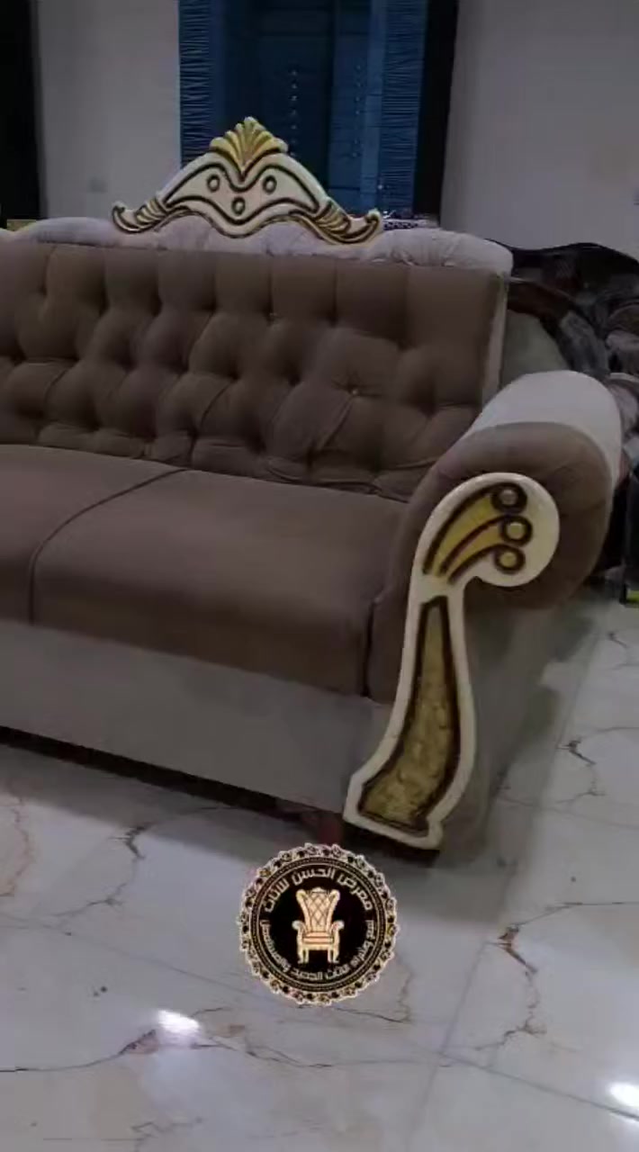 ديوان مستخدم 10 مقعد بسعر مناسب للستفسار أكثر الاتصال او مراسله وتساب ***********
