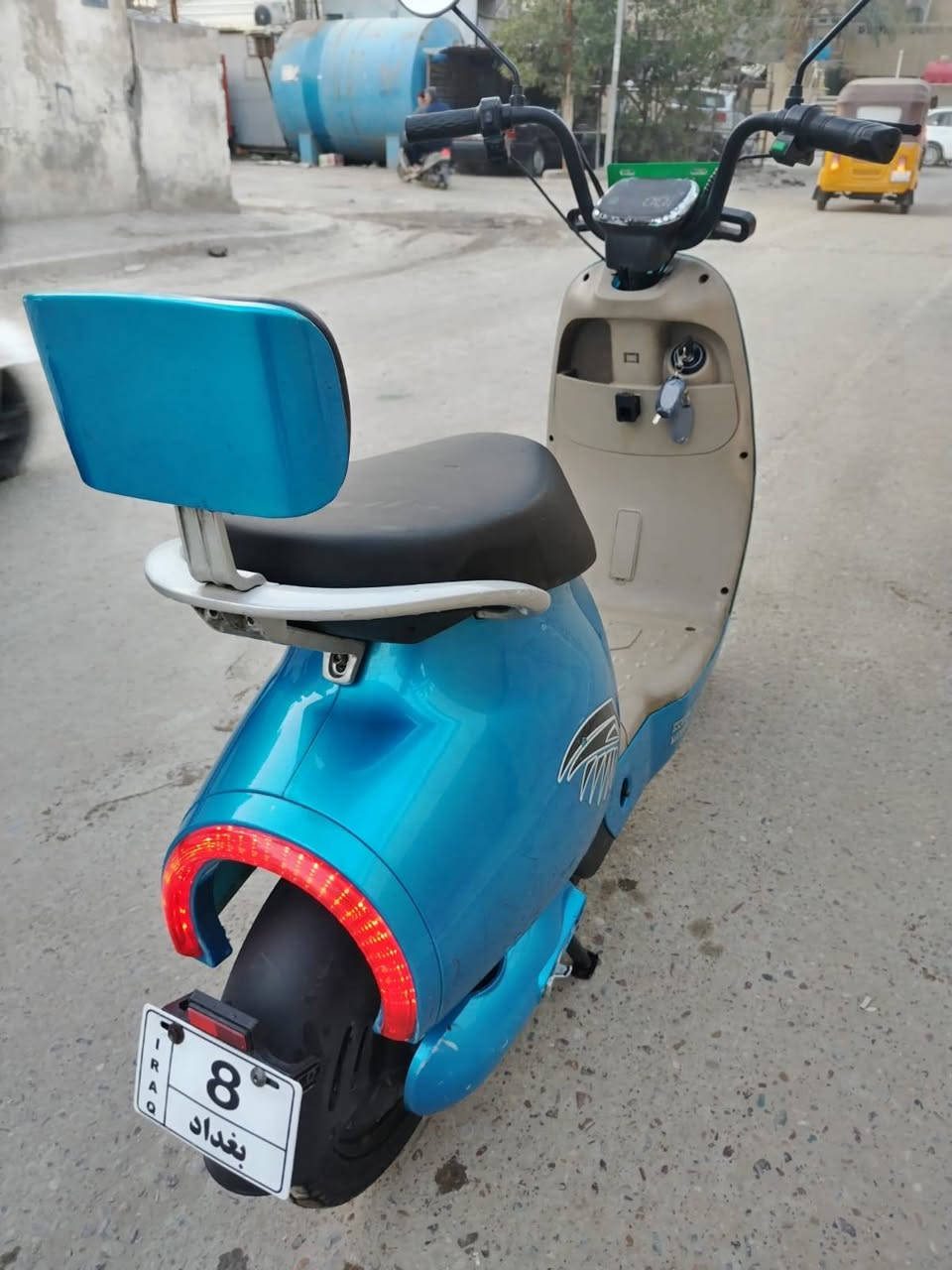 دراجه شحن نوع كلاسك
مديل حديث 
5بطاريات كبار 
بصمه 2
سويج 2
شاحنه اصليه 
كامله كل نقص مابيه
مستخدمه قليل 
بغداد المشتل 
السعر 275
***********
