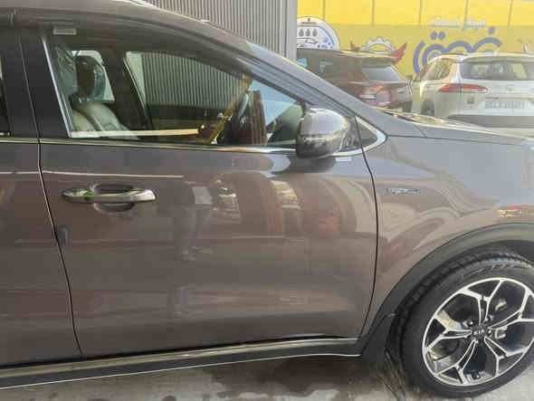 السلام عليكم
سبورتج 2020  خليجي جيتي لاين 
فول مواصفات للاخير اعلى فئة 1/1
مكفولة من صبغ وتبديل كفالة عامة 
 فقط بارد بسيط  ماشية 44 الف 

ملاحظة السيارة مغلفه ppf بالكامل للحماية من الشخوط

بصمه تشغيل وتشغيل عن بعد
منضومة لايت زنون اصلي 
بانوراما 
كراسي كهرباء ⚡️ 
كراسي جلد اصلي لونين 
مكينه 2000 دوش
هاند بريك بصمه
شاحن واير ليس 
شاشه ابل كار بلي 
اريل نفكيتر
كامره دواره
قطعتين تبريد
حساس امامي وخلفي 
8 ايرباك عدد
بريد قطعتين ومناخين
صندوك كهرباء
بصمات تشغيل عدد ٢ 
لايت LED
كشافات زينون
بكلايت LED
ويل كب 19
شفتات مقود
وباقي المواصفات المعروفه 
رقم بغداد  لدولي الجديد بإسمي 
سيارة جديده بوضع الزيرووو بلعافيه ع الياخذها 
السعر:22900$ بيها مجال بسيط
 

رقم التليفون ***********
