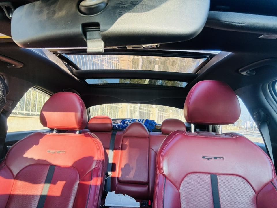 سلام عليكم

كي فايف رقم اربيل 

ضررها ثلاثة قطع جانبية بدون دواخل رقم شاصي مرفق بجم كبس 

جيتي لاين 2021

المحرك 1.6 تيربو

ماشية 48 ميل

مواصفات : فول فول جيتي لاين معروف 

رادارات امامية وخلفية وجانبية

نقطة عمياء

قيادة ذاتية :

دخول ذكي

كروس مثبت سرعة

شاشة كبيرة

شحن لاسلكي

هند بريك كهربائي

بصمة

اشاير بلمري

كامرة دواره

4 انضمة قيادة

اوتو هولد

ترحيب بل اليدات

بانوراما 

كشنات كهرباء

داخل جلد احمر

صور الحادث منشوره 👇🏻

سعر ١٦٨

مكان سياره موصل

اتصال /***********
