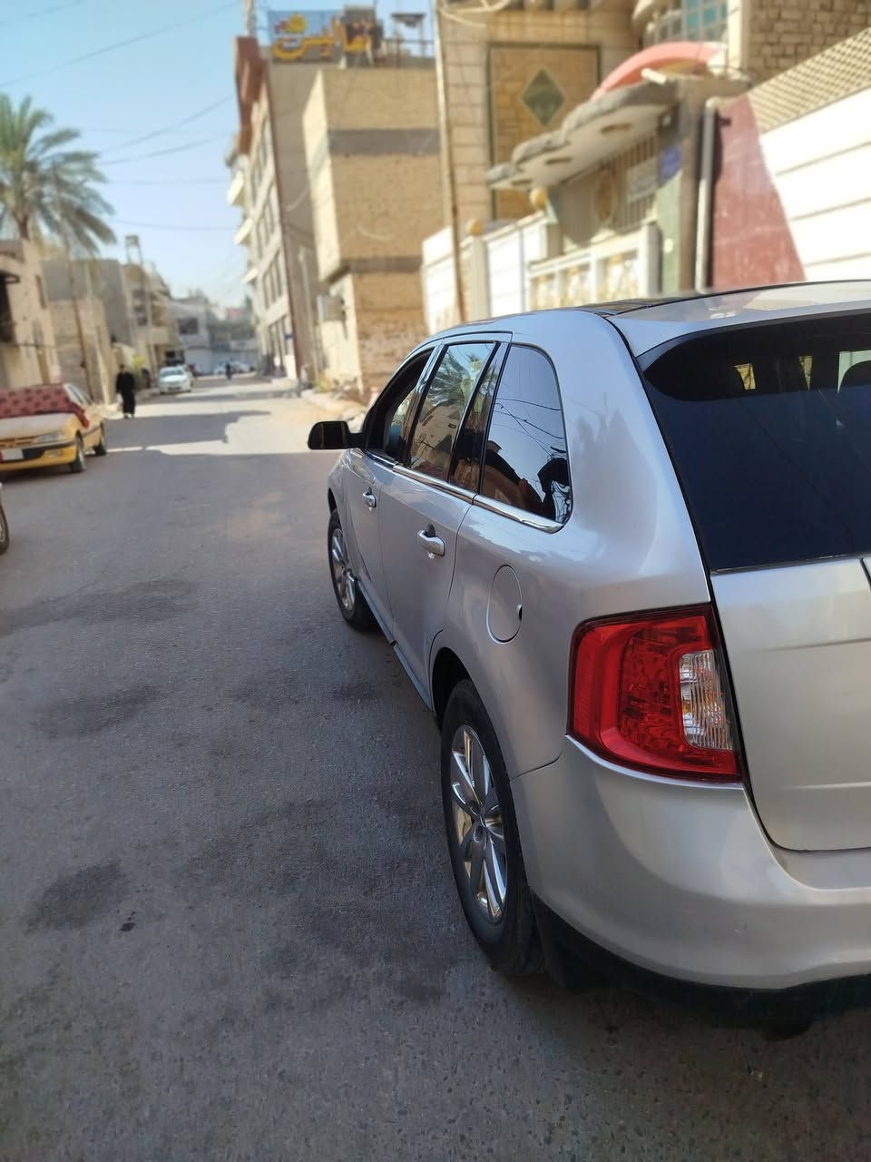 سلام عليكم  فورت ايدج موديل 13بيه حزام كير محرك مكفولة تبريد شغال حداديه نص عمر رقم بغداد السعر ٨٨ او بيه مجال  مكان السياره كربلاء المقدسة موبايل *********** اذا اكو مراوس اب إكسبلور موديل ١١ او ١٢
