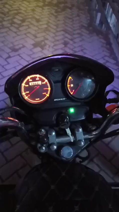 السلام عليكم شباب دراجه بوكسر 2022 شهر العاشر يعني على 23 مقفوله كفاله عامه واي نقص ما بيها مكان بغداد السعر 1,300 الدراجه حلوه ***********ال*********** كلاسيا واتساب الاثير على السيم كارد
