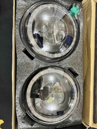 زوج مازدات LED وكالة اصلي رانكلر للتحديث    نضام عدسة اضاءة مرعبة جدًا...