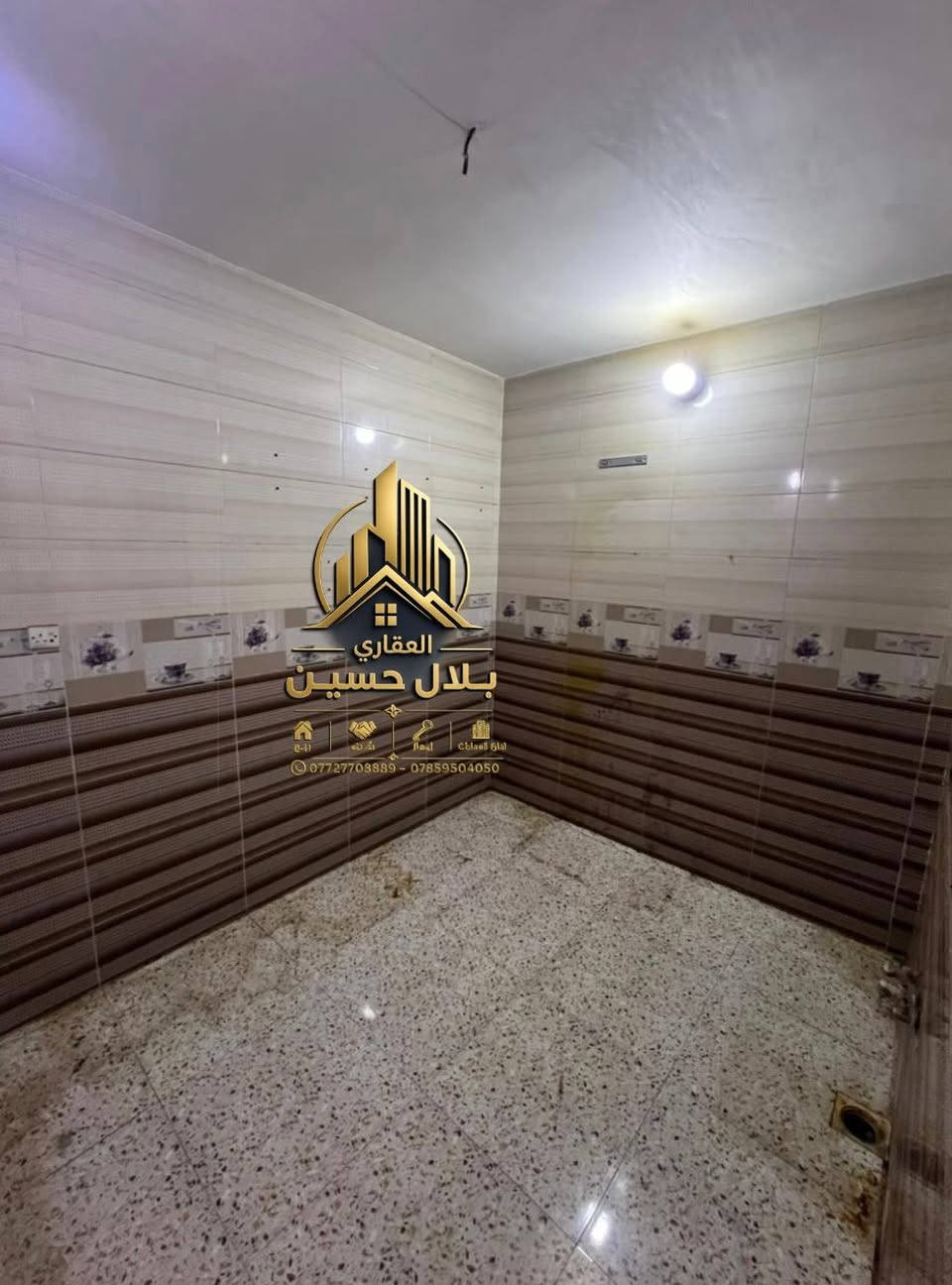 للإيجار في السيدية
طابق اول فوق الارضي مساحة 120 متر

🏠 2 غرف نوم 
🏠 صالة 
🏠 مطبخ 
🏠 خدمات 

📍 الموقع: السيدية شارع الصناعة 
————————————
📞للاستفسار:☎️ 
*********** - ***********
📍 أو زيارة:
مكتب الرواد للاستثمار والتطوير العقاري – السيدية
