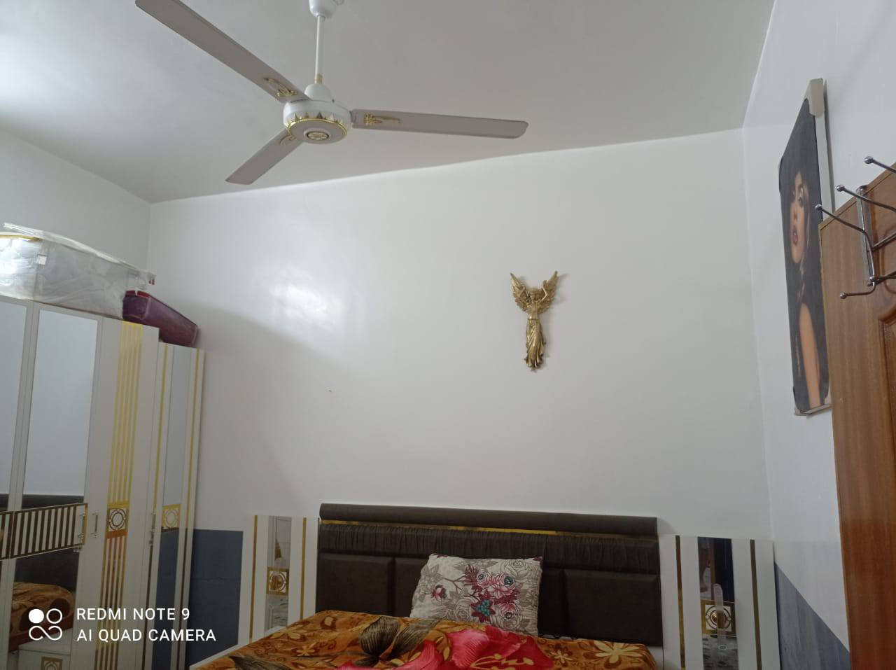 السلام عليكم مساحه البيت 100 متر قرب مسلم ابن عقيل يبعد عن مسلم ابن عقيل عشر دقائق يبعد عن البيوت الطابو 500 والبيت زراعي متر بغرفتين وصاله مكشوفات اثنين واستقبال حمام تواليد داخل وحمام تواليت خارجي ومطبخ والبيت عالي عن الشارع رباط الارضيه كونكريت مسلح 🏘️🏡 *********** وهذا رقمي بواتساب مفتوح 🏡🏘️بيع مستعجل النجف, العراق
