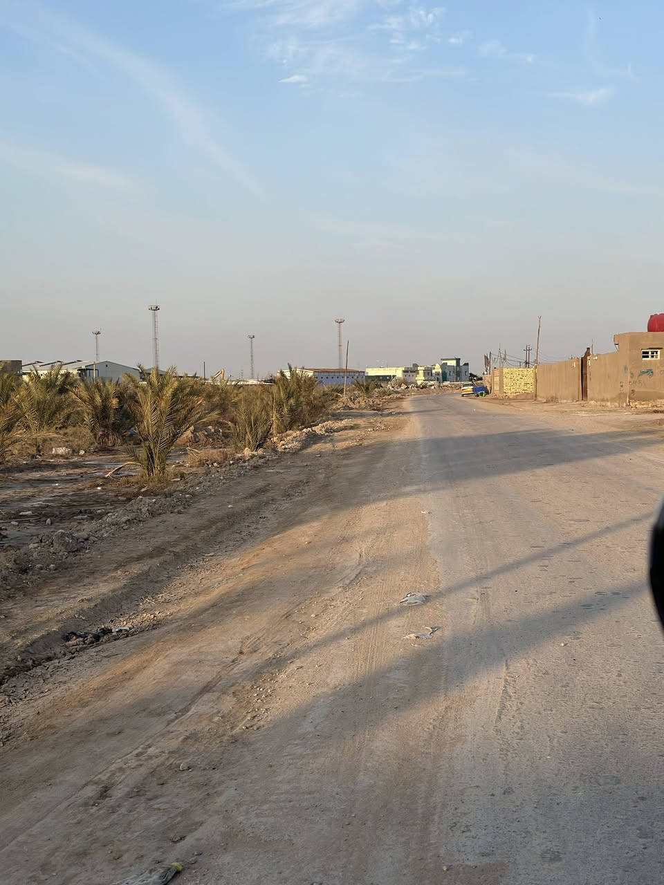 يالله 
بيع مستعجل 

عرصه للبيع طابو زراعي سند 25 المساحه 400متر

حي الميكانيك منطقة البوصالح خدمات كامله ماي كهرباء 

شارع 7متر قريبه لتبليط 100متر عن التبليط الي بلصوره 

للاستفسار *********** بيع مستعجل غير متواجد ع فيس
