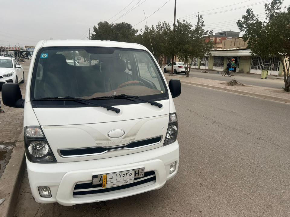 سلام عليكم للبيع كيه 2017 كفاله عامه كير محرك كشر شاصي كله مكفول محرك 2700 رقم بغداد بسمي سعر 136 وبيها مجال حك الجيه مكانها بغداد ***********
