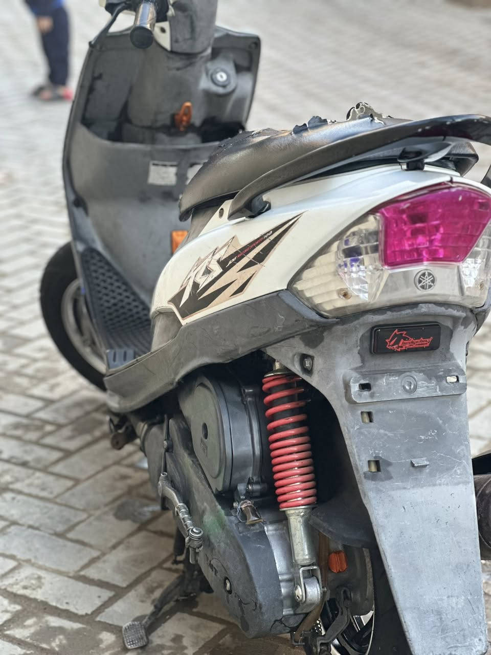 سلام عليكم دراجة عدلة كفالة عامة 
لفسار هاذة رقم الهاتف ***********
سعر مليون ومية وبيهة مجال حك جية
