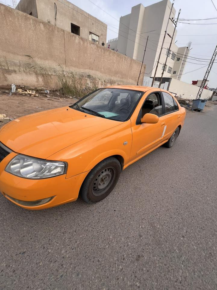صني 2007 
بدون ضربة فقط طخات بسيطة 
مكفولة من العيب الشرعي 
گير  مكينه تبريد تدفئه حدادية طخم تاير سيارة جاهزة ماناقصها اي شي 
سعرها 76 بيها مجال بسيط 
مكانها ناصرية  

***********
